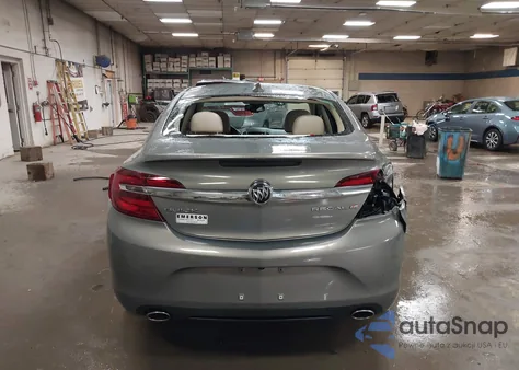 2017 Buick Regal Turbo Sport Touring z USA, uszkodzony, nr VIN 2G4GL5EX9H9190676